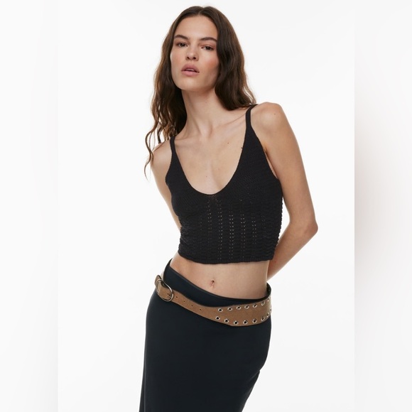 Aritzia Wilfred Evie Top Black V-neck crochet-knit sweater tank - Picture 2 of 13